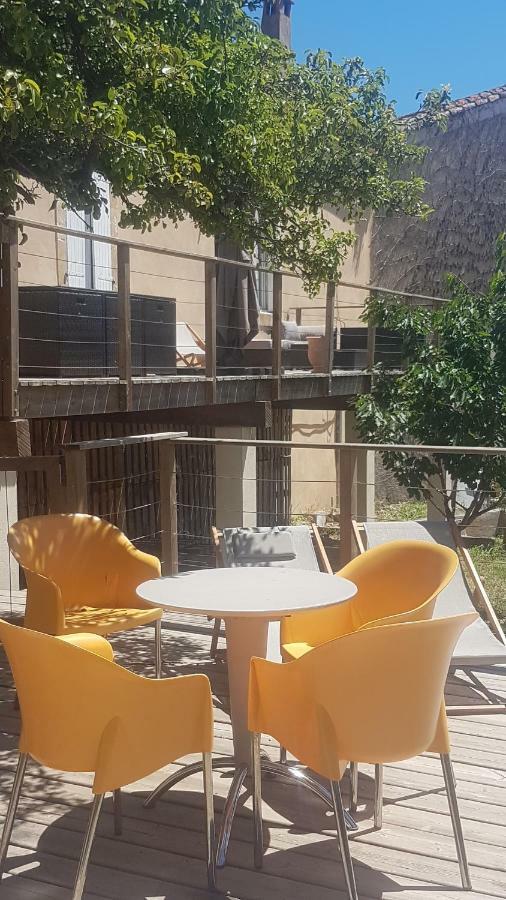 Gite De Mougeres Caux Exteriör bild