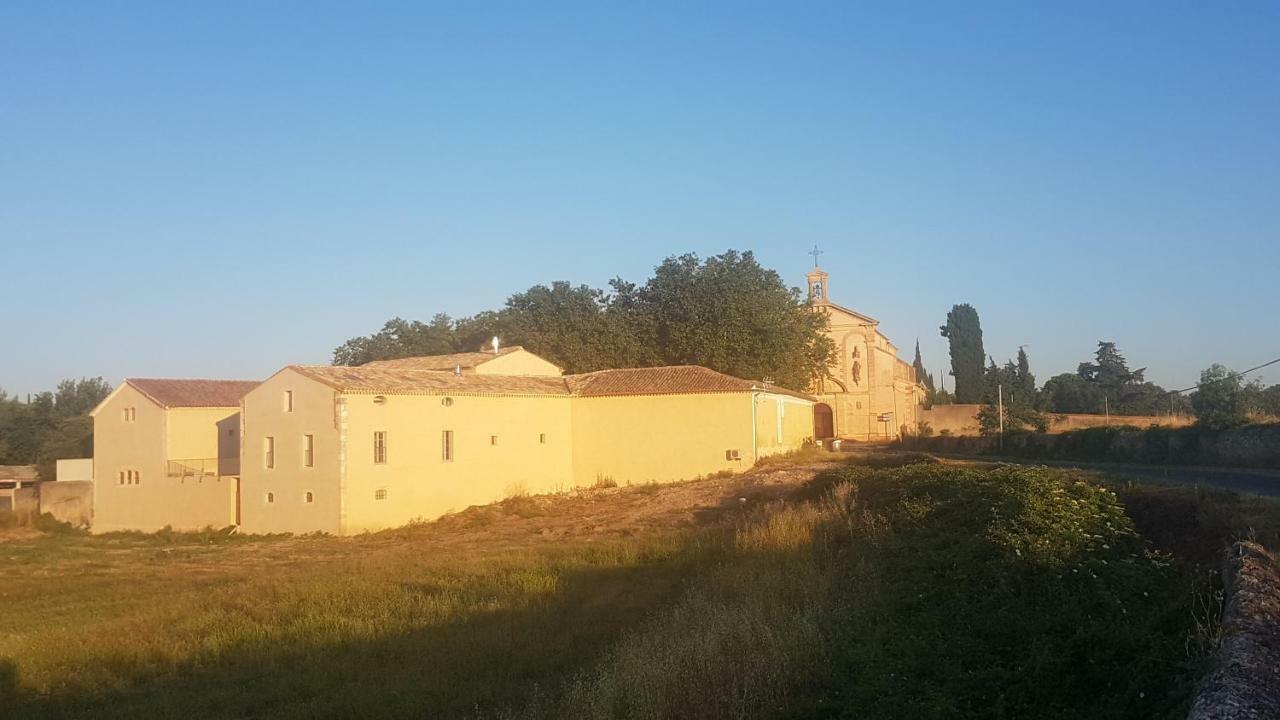 Gite De Mougeres Caux Exteriör bild